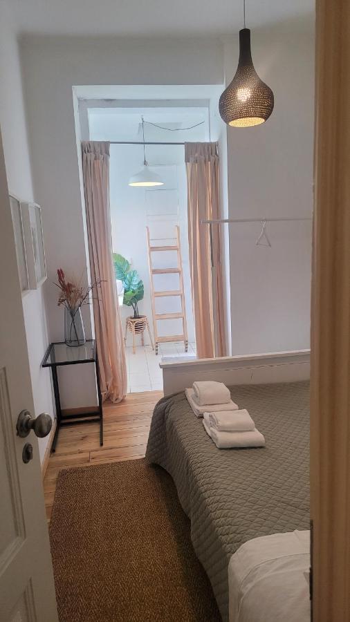 Tiny Suite With Private Bathroom - Bairro Alto Lisboa Extérieur photo