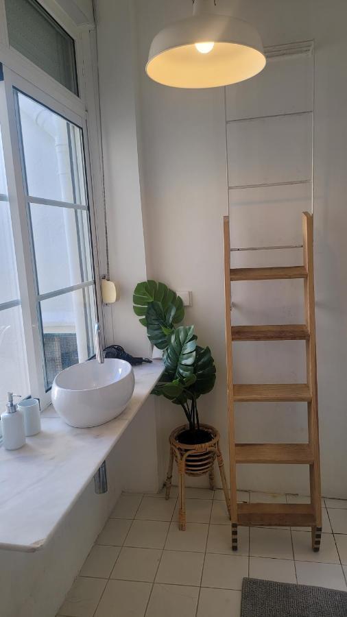 Tiny Suite With Private Bathroom - Bairro Alto Lisboa Extérieur photo